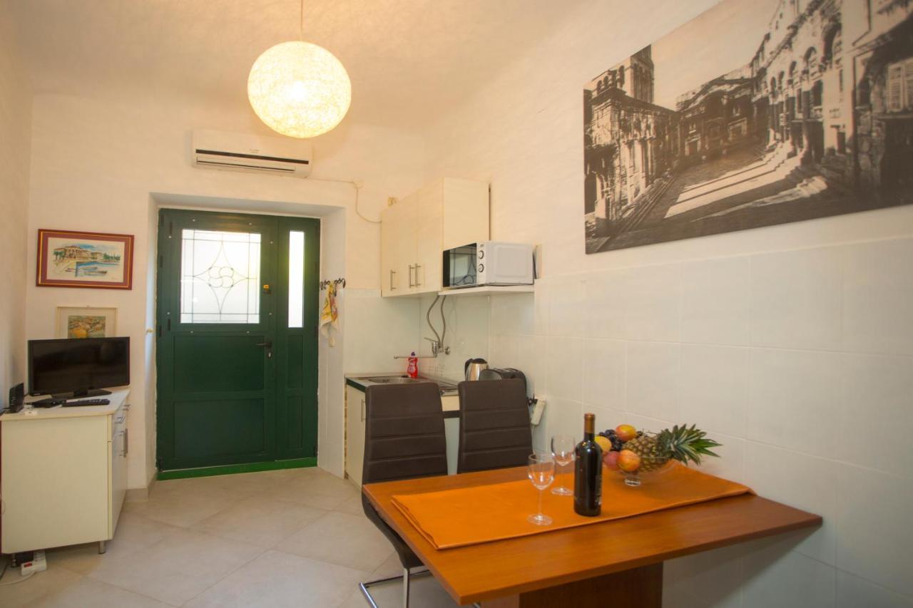 Apartment Silvana Split Exterior photo